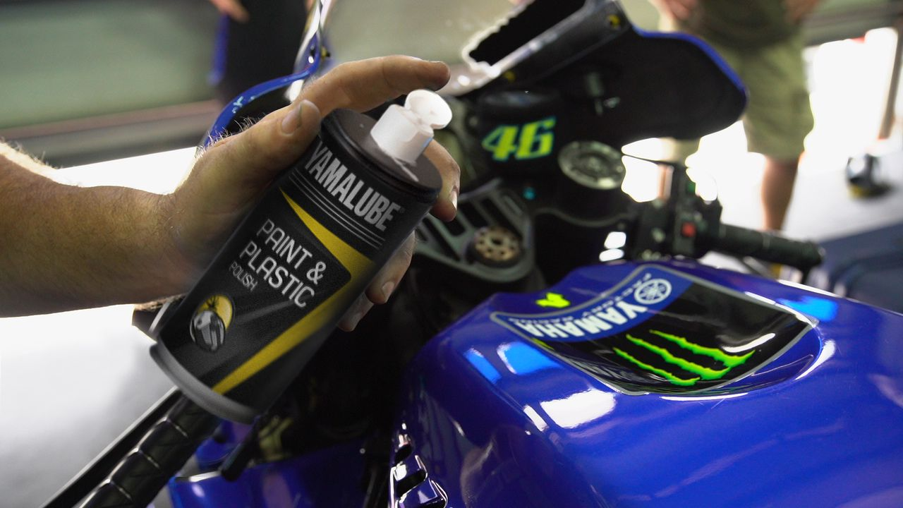 YAMALUBE 2 STROKE OIL SEMI SYNTHETIC MOTORCYCLE ATV SCOOTER DIRTBIKE