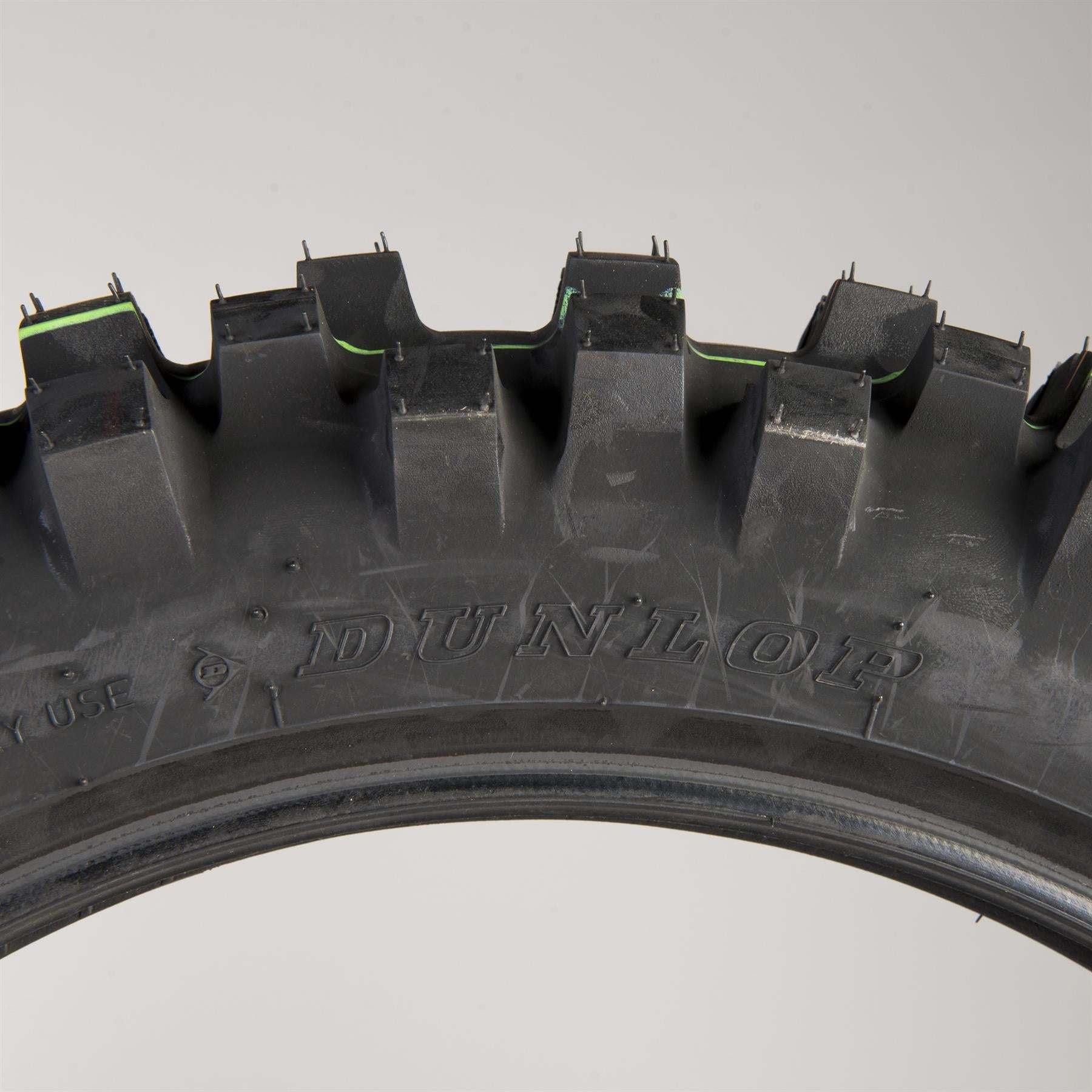 110/90-19 DUNLOP D952 REAR MOTOCROSS TYRE INTERMEDIATE TIRE
